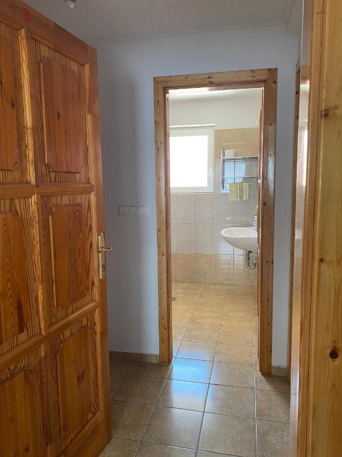באלאטונפורד Abigel Apartmanhaz מראה חיצוני תמונה