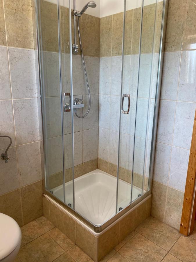 באלאטונפורד Abigel Apartmanhaz מראה חיצוני תמונה