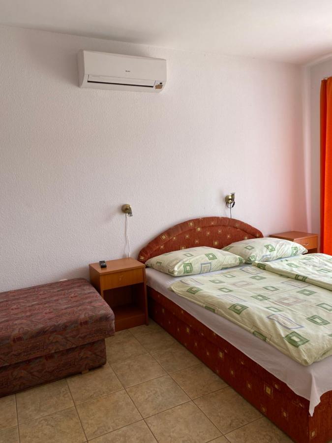 באלאטונפורד Abigel Apartmanhaz מראה חיצוני תמונה